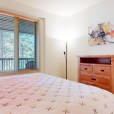 Mammoth Green 118 Located On Sierra Star Golf Course, Private Patio, Summer Pool Condo ماموث لاكيس المظهر الخارجي الصورة