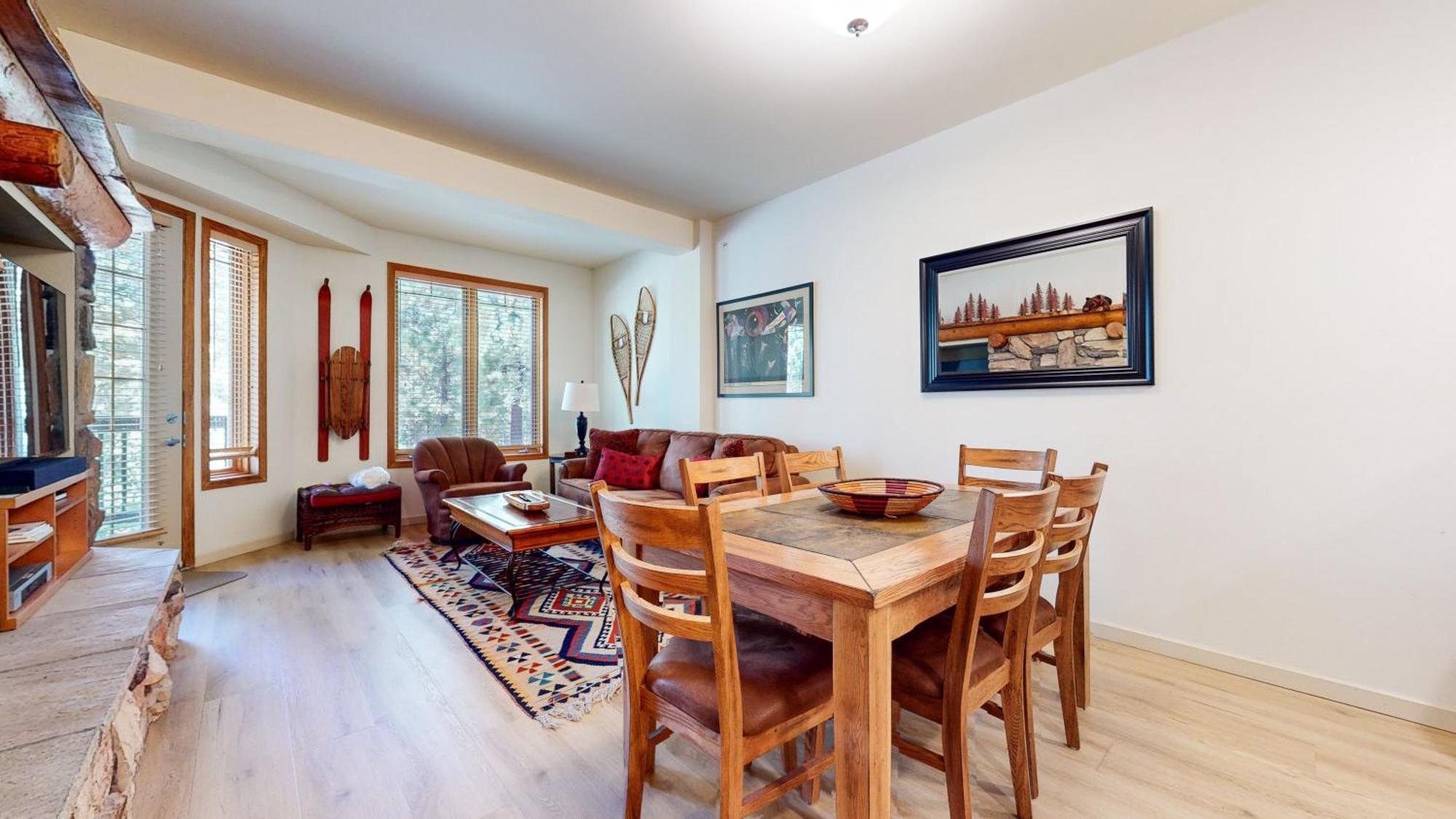 Mammoth Green 118 Located On Sierra Star Golf Course, Private Patio, Summer Pool Condo ماموث لاكيس المظهر الخارجي الصورة